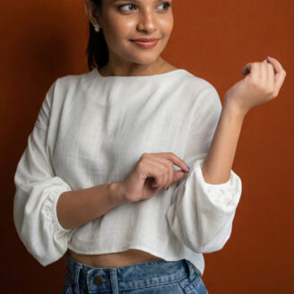 OLERAE Everyday White Crop Top 2