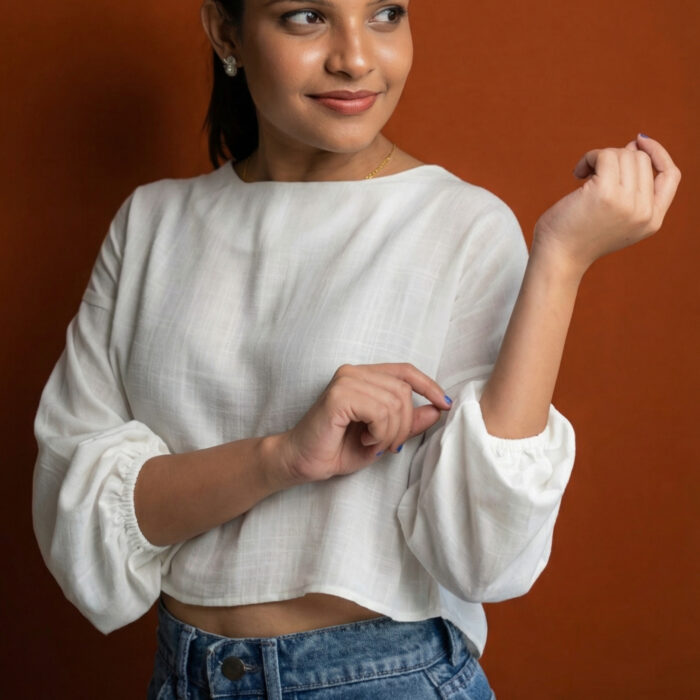 OLERAE Everyday White Crop Top 2